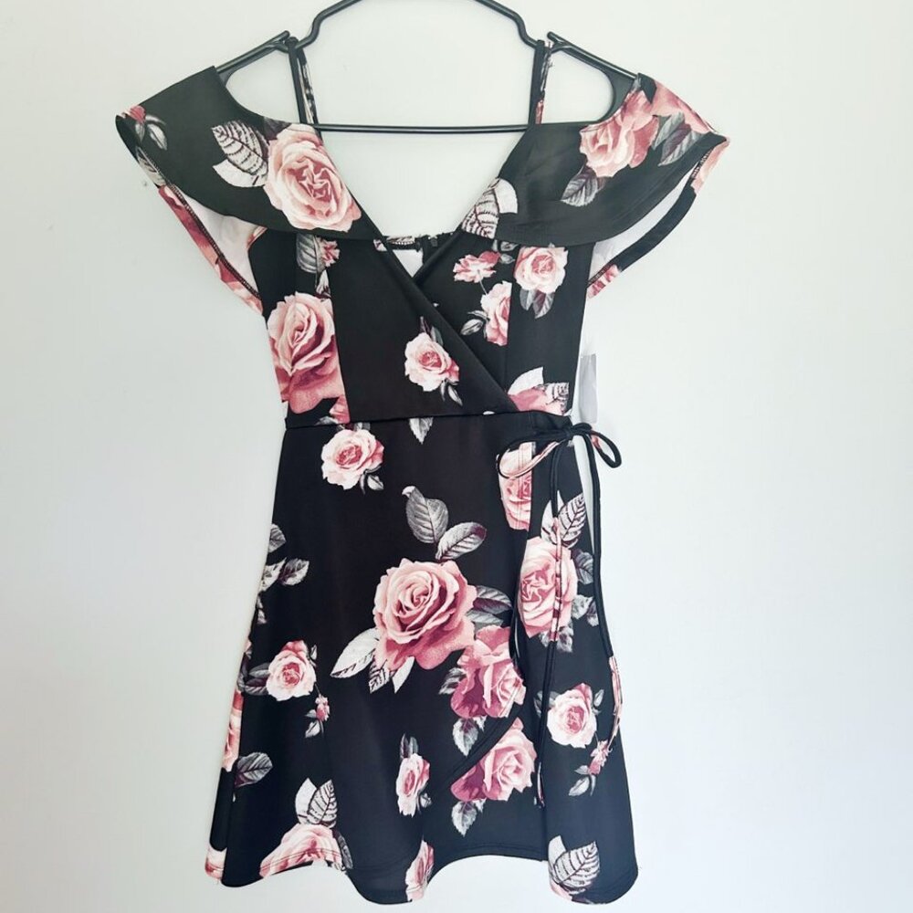 floral dress. brand new with tags.